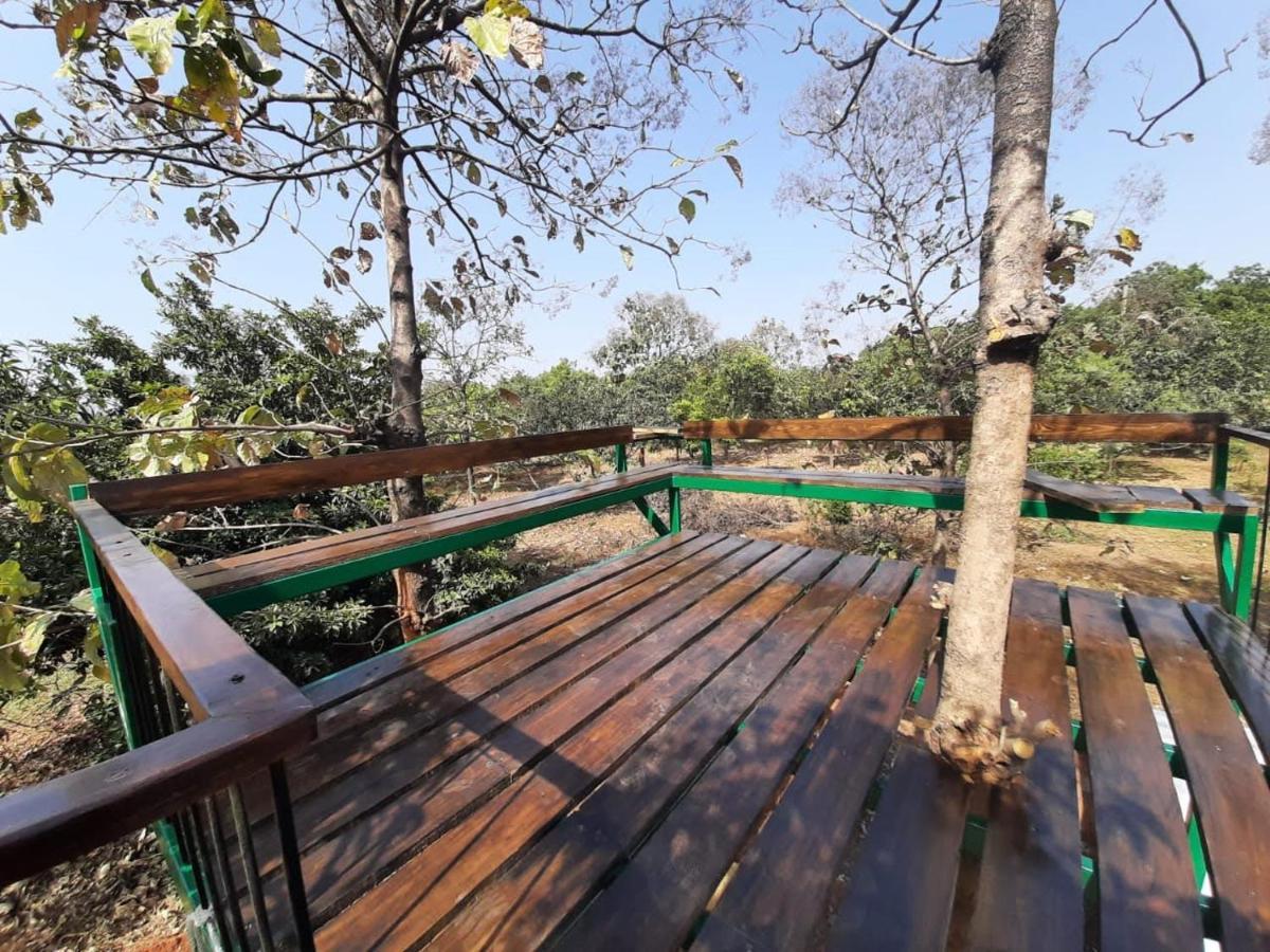 Hornbill Farm Resort Гайдарабад Екстер'єр фото