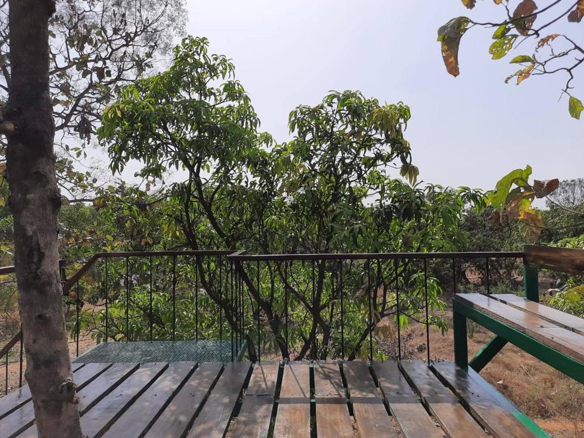 Hornbill Farm Resort Гайдарабад Екстер'єр фото